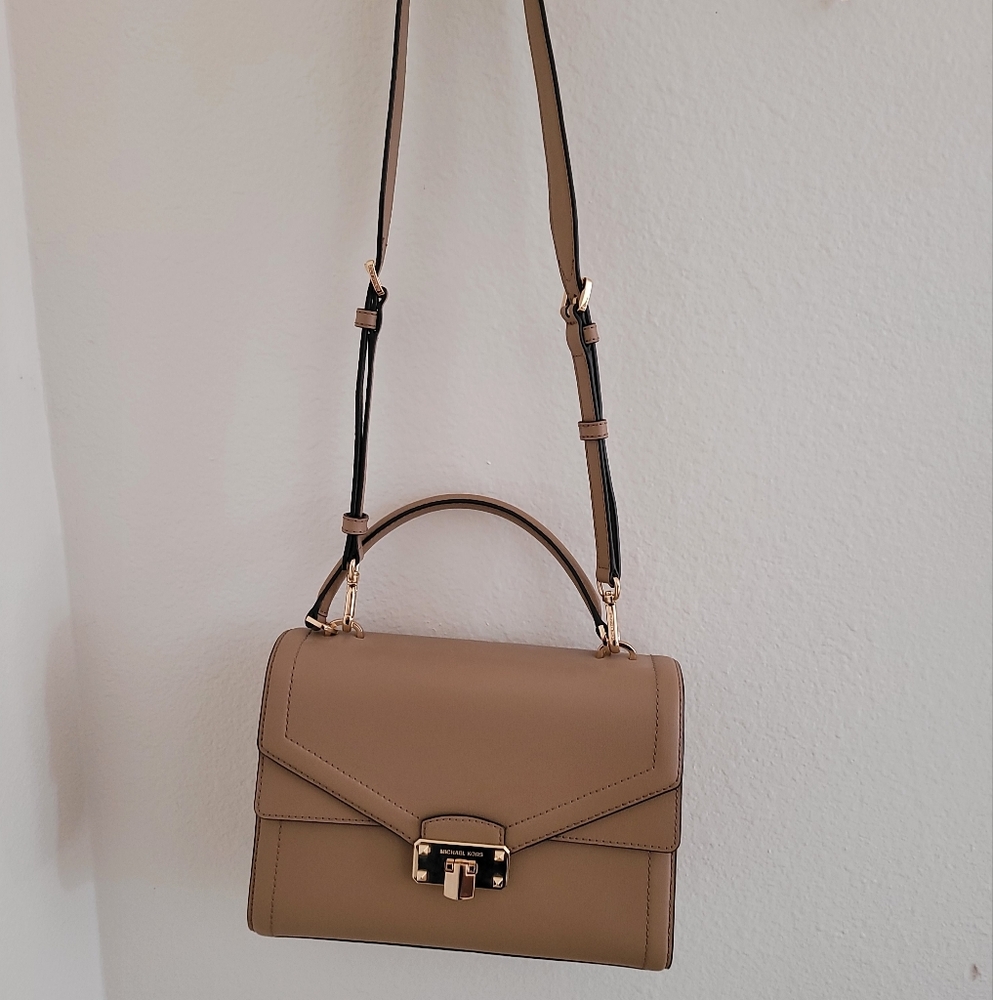Michael Kors Crossbody Bag With Strap
